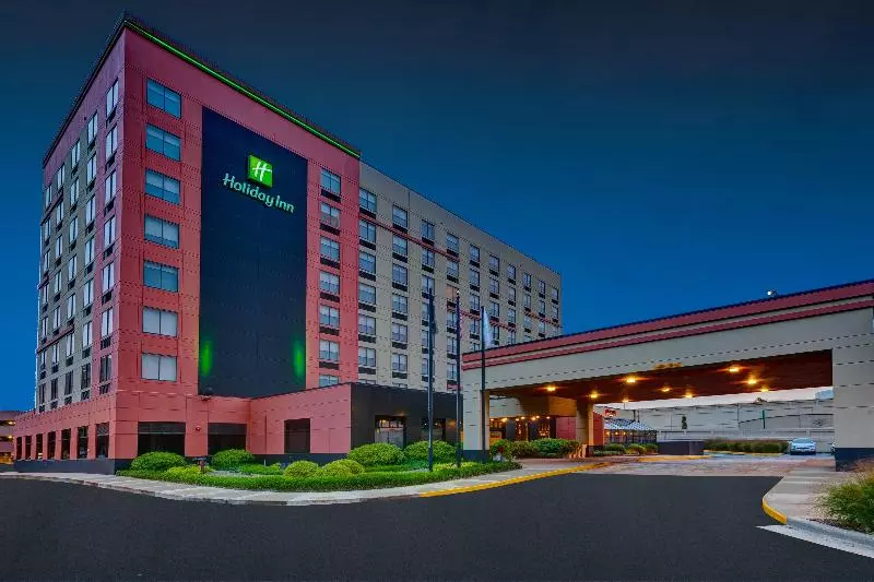 Отель Holiday Inn Grand Rapids Downtown, An Ihg