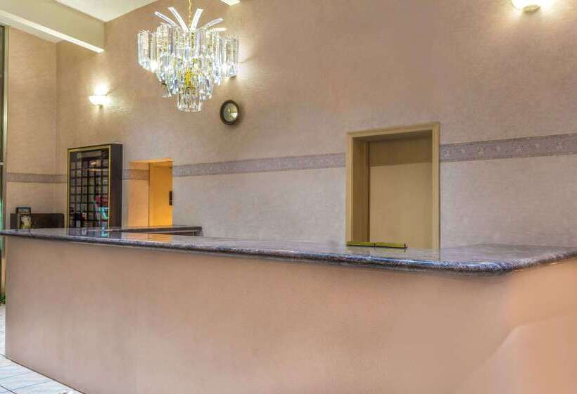 Szálloda Howard Johnson By Wyndham Phoenix Airport/downtown Area