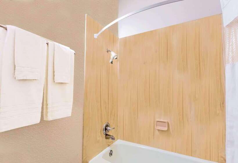 Szálloda Howard Johnson By Wyndham Phoenix Airport/downtown Area