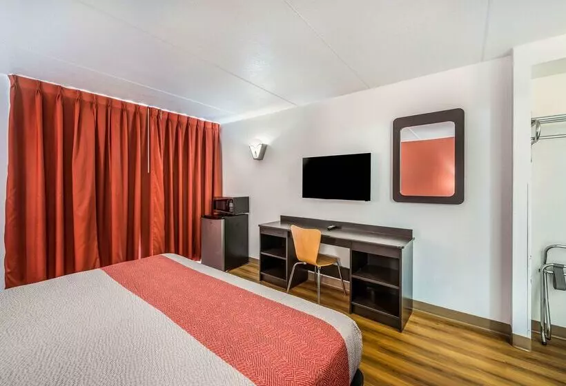 Motel 6 Henderson, Tx