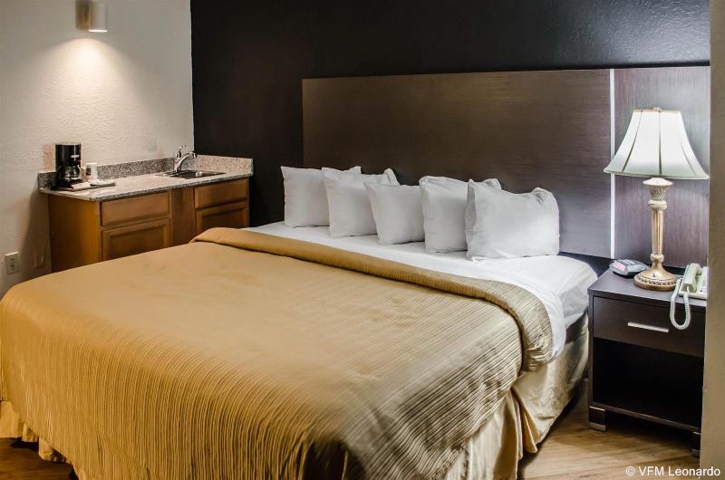 בית מלון כפרי Quality Inn At Eglin Afb