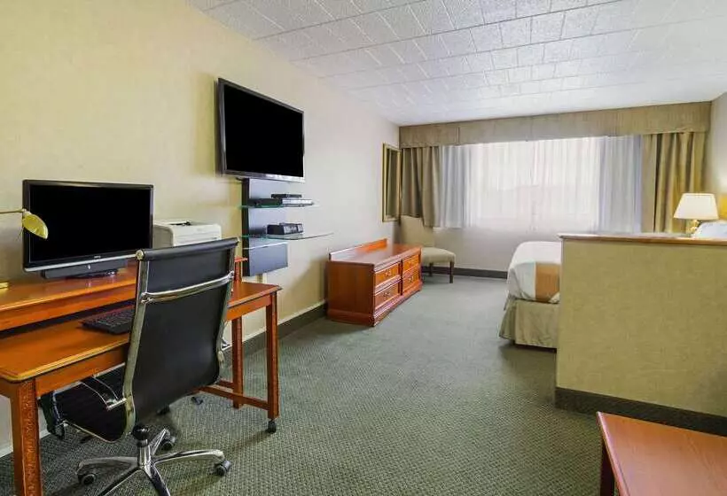 Otel Quality Inn & Suites