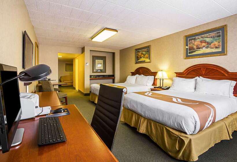 هتل Quality Inn & Suites