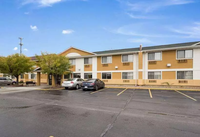 Otel Quality Inn & Suites South