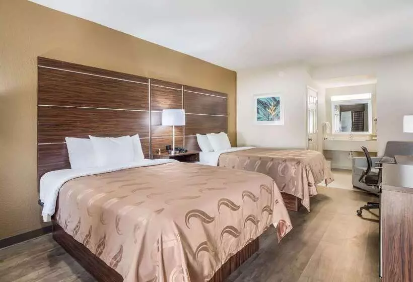 Szálloda Quality Inn & Suites