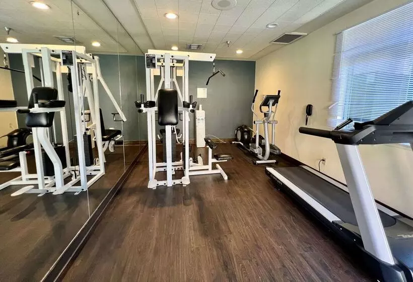 Otel Ramada Suites By Wyndham San Diego