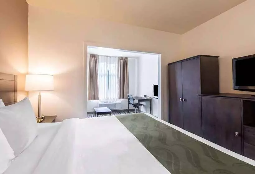 Otel Ramada Suites By Wyndham San Diego