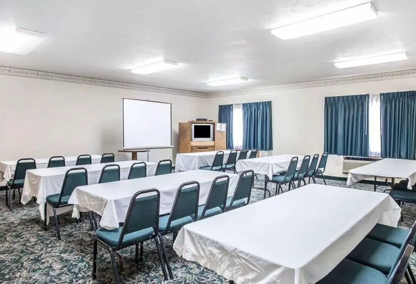 호텔 Rodeway Inn & Suites Spokane Valley