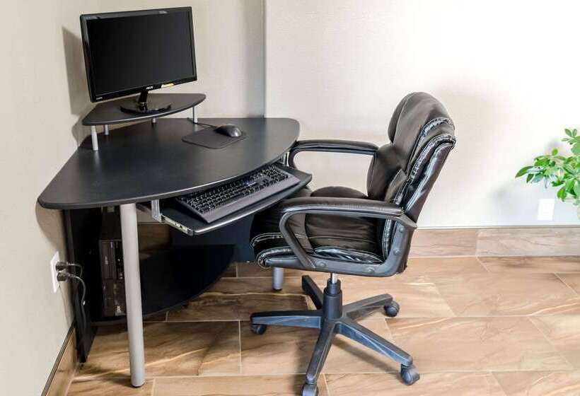 فندق Rodeway Inn