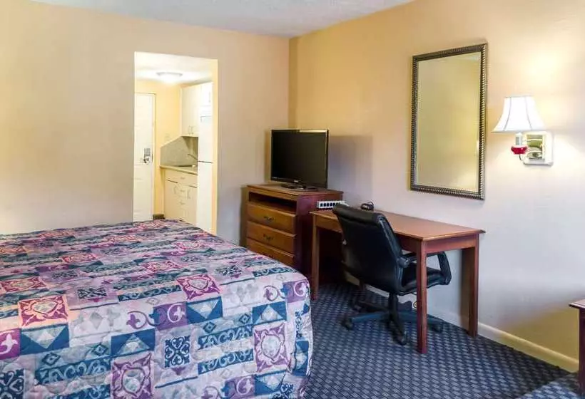 Отель Rodeway Inn