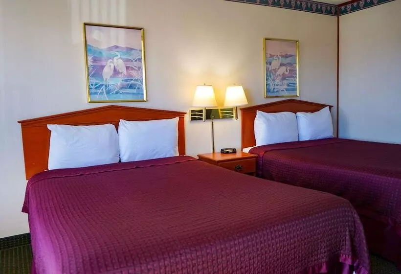 בית מלון כפרי Sunset Inn Clarksville