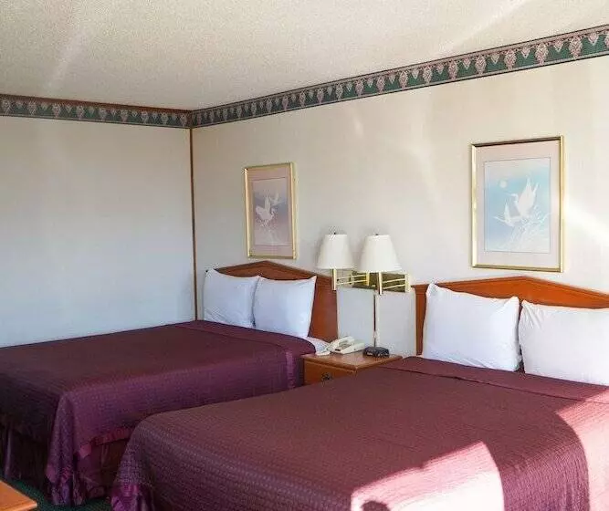 בית מלון כפרי Sunset Inn Clarksville