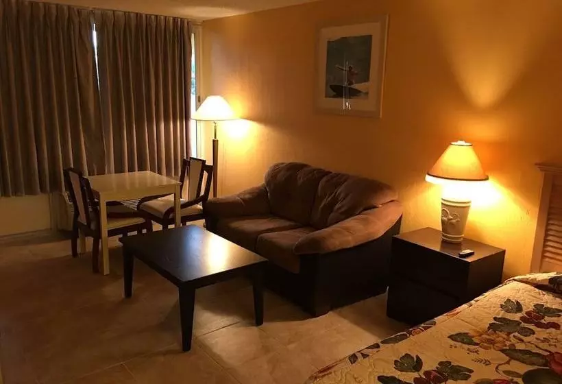 فندق Tropical Inn Palm Bay