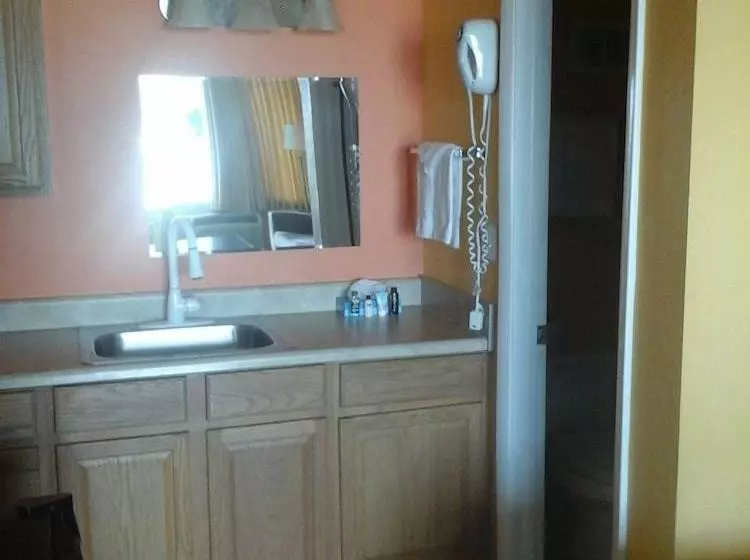 فندق Tropical Inn Palm Bay