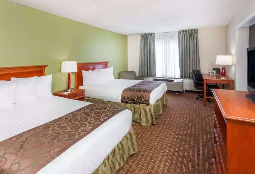 فندق Baymont By Wyndham Peoria