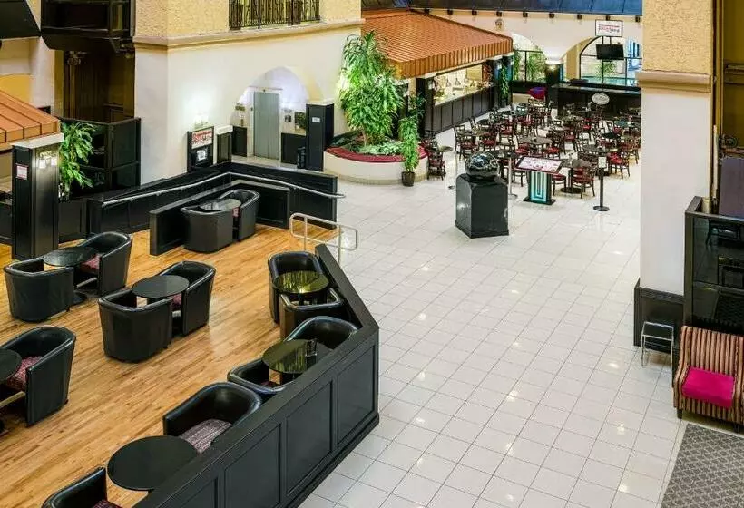 فندق Crowne Plaza Suites Houston Near Sugar Land, An Ihg