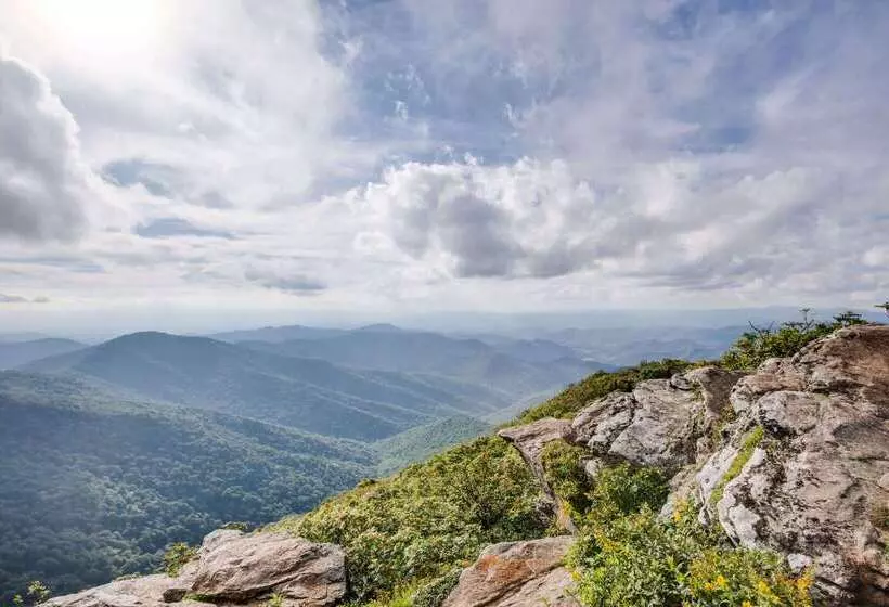 Отель Days Inn By Wyndham Asheville West