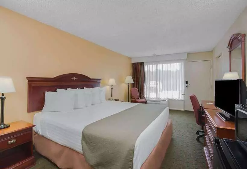 Отель Days Inn By Wyndham Asheville West