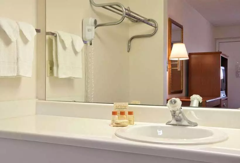 בית מלון כפרי Days Inn By Wyndham Plainfield