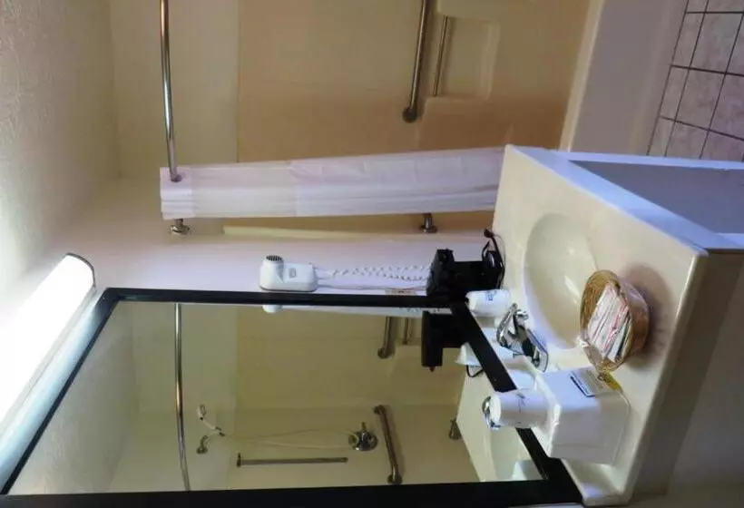 בית מלון כפרי Days Inn By Wyndham Plainfield