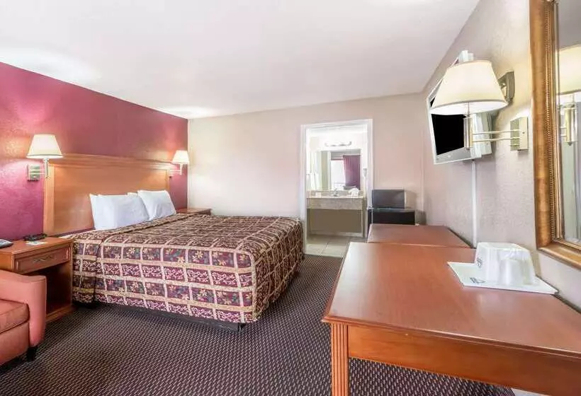 Hotelli Days Inn By Wyndham San Antonio Splashtown/att Center
