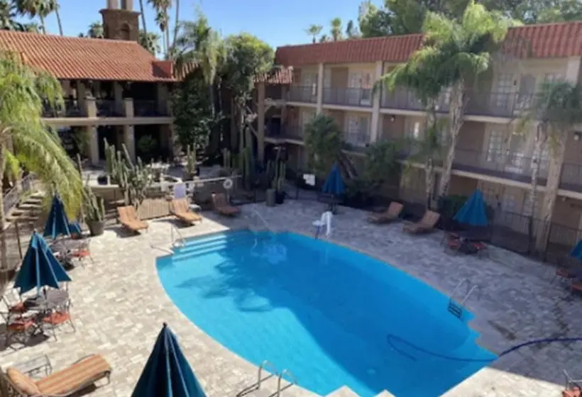 ホテル Doubletree Suites By Hilton Tucson Williams Center