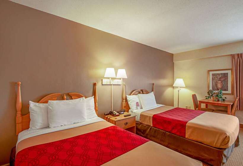 فندق Econo Lodge Metro