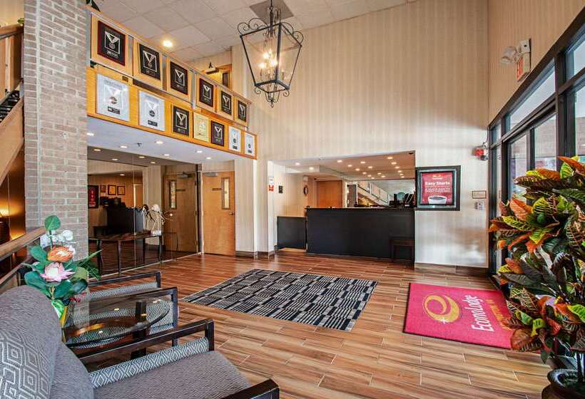 فندق Econo Lodge Metro