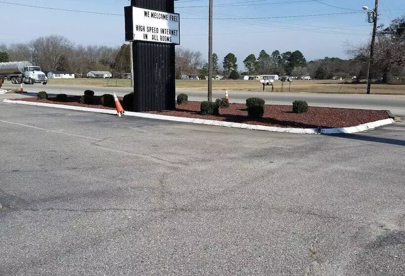 Отель Economy Inn