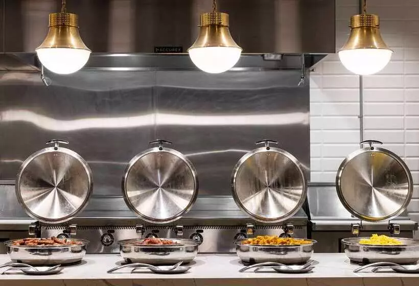 בית מלון כפרי Embassy Suites By Hilton Atlanta Buckhead