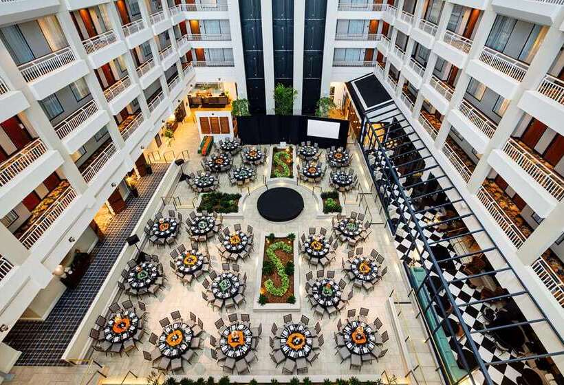 هتل Embassy Suites By Hilton Atlanta Buckhead