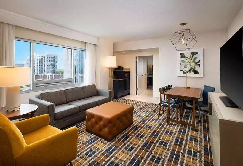 בית מלון כפרי Embassy Suites By Hilton Atlanta Buckhead