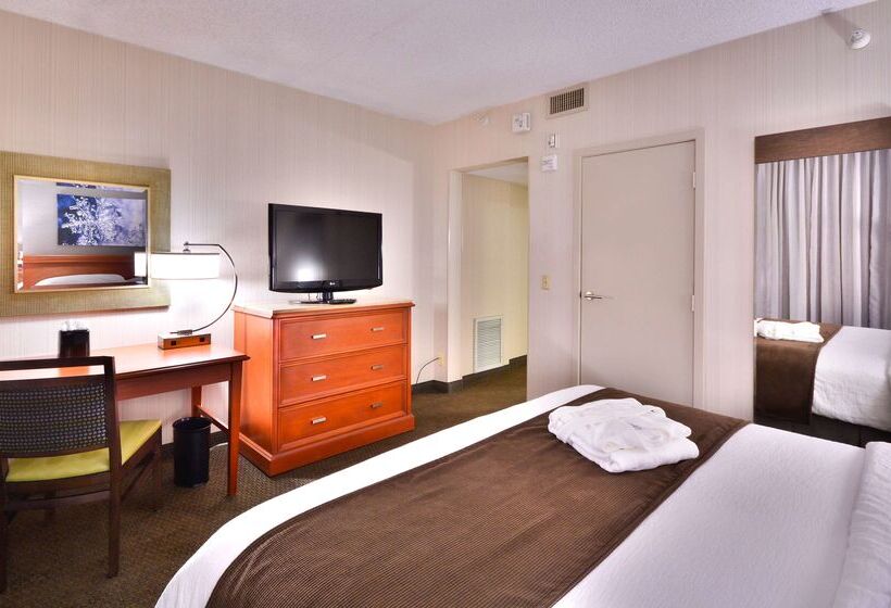 فندق Embassy Suites By Hilton Denver Central Park