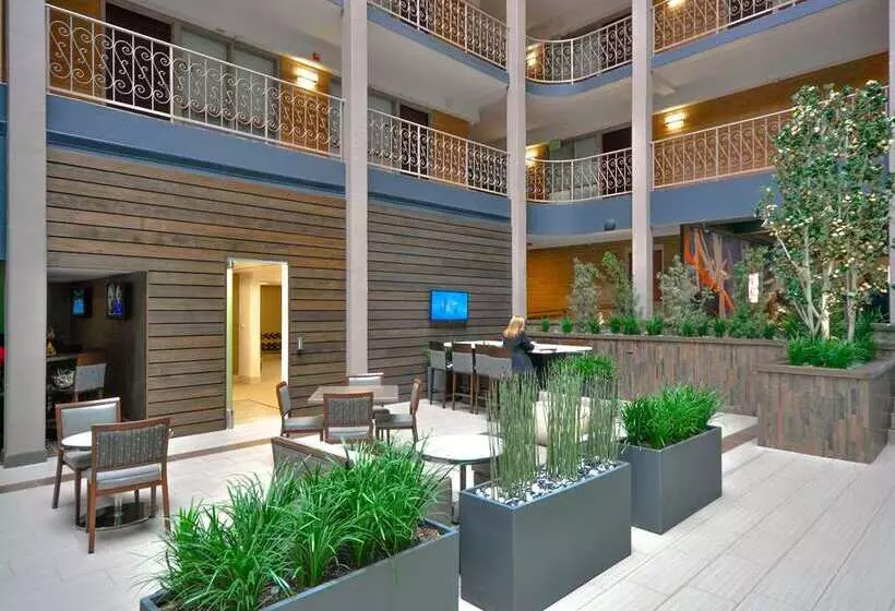 Szálloda Embassy Suites By Hilton Denver Central Park