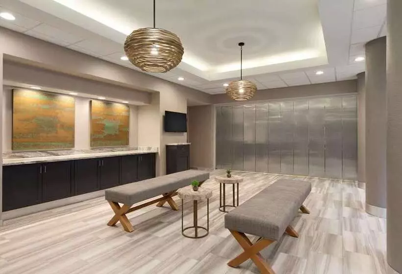 בית מלון כפרי Embassy Suites By Hilton Irvine Orange County Airport