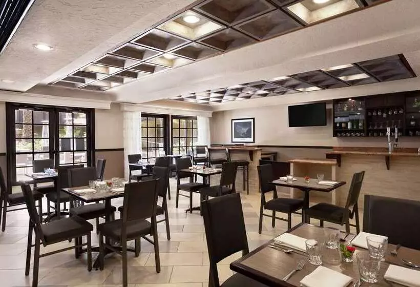 فندق Embassy Suites By Hilton Lompoc Central Coast