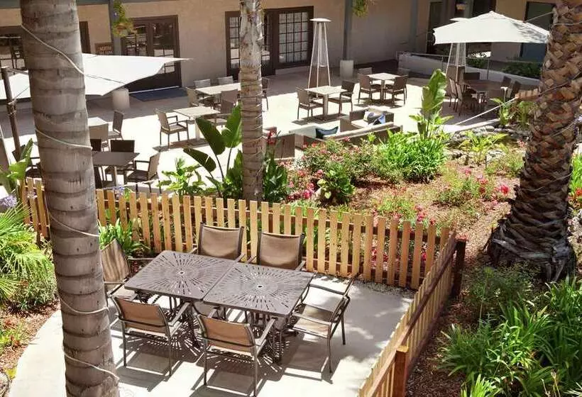 فندق Embassy Suites By Hilton Lompoc Central Coast