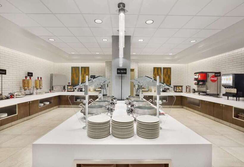 هتل Embassy Suites By Hilton San Antonio Airport