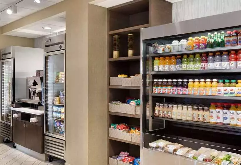 فندق Embassy Suites By Hilton San Antonio Airport