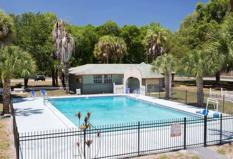 فندق Knights Inn   Plant City