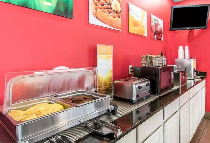 Отель Quality Inn Downtown Historic District