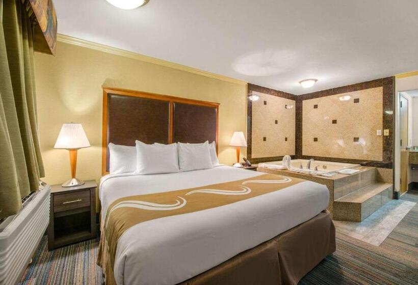 فندق Hibiscus Inn & Suites