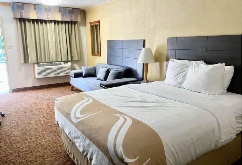 فندق Hibiscus Inn & Suites