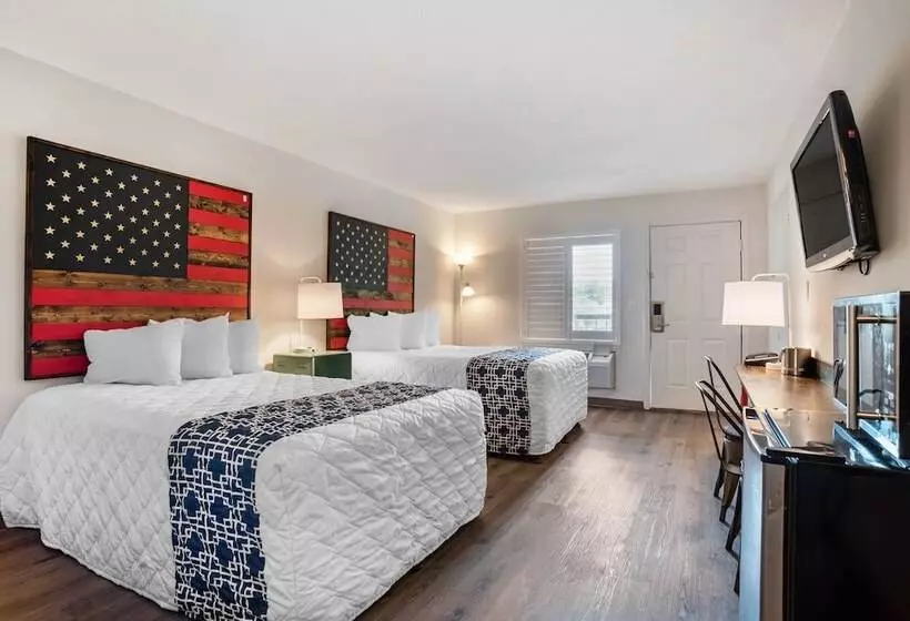 ホテル Super 8 By Wyndham Daleville Fort Novosel