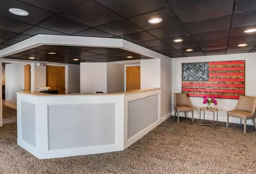 ホテル Super 8 By Wyndham Daleville Fort Novosel