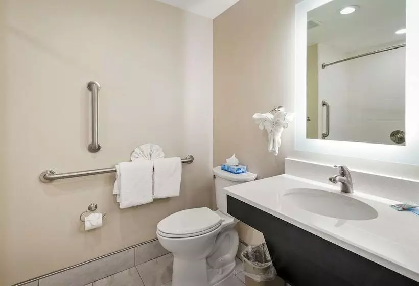 ホテル The English Inn Of Charlottesville