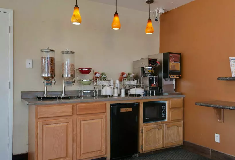 فندق Vagabond Inn Bakersfield 