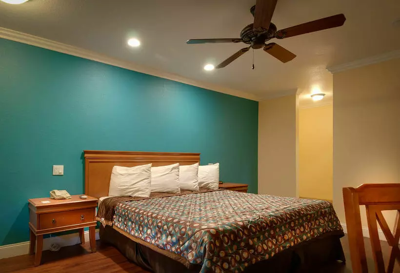 فندق Vagabond Inn Bakersfield 