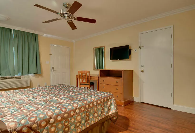 فندق Vagabond Inn Bakersfield 