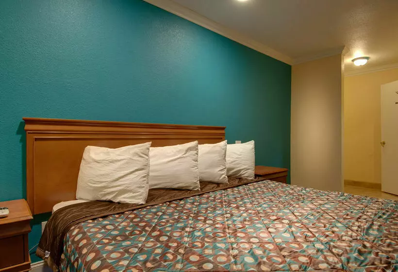 فندق Vagabond Inn Bakersfield 